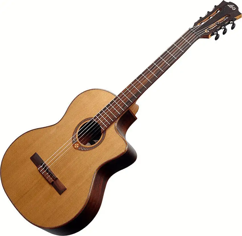 LAG Occitania 118 OC118CE 4/4 Natural Klassisk gitarr med förförstärkare