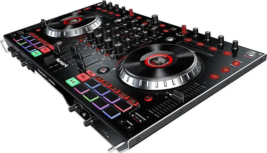 Numark NS6II