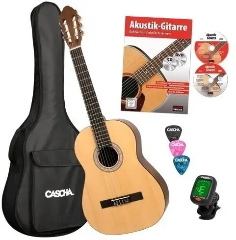 Cascha HH 2043 DE Classical Guitar 4/4 Bundle